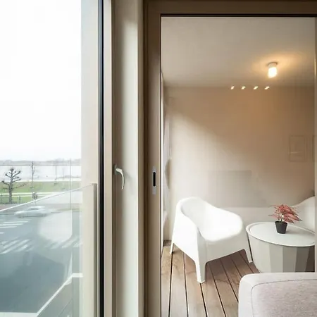 Amazing 1br In Apartment *